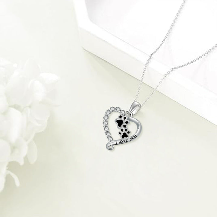 Collana con pendente a forma di cuore e zampa in argento nero