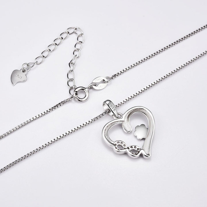 Collana con Impronta di Zampa e Pendente Infinito