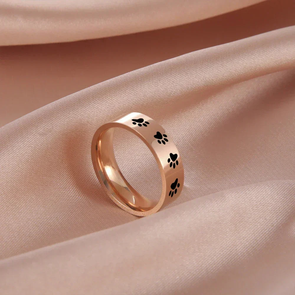 Anello in Acciaio Inossidabile a Forma di Zampa – Gioielli Simbolici per Amanti degli Animali