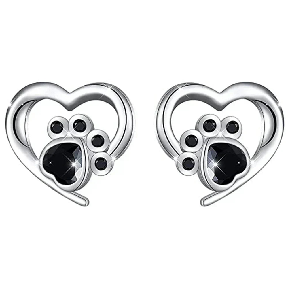 Orecchini a Bottone a Forma di Cuore e Zampa – Color Argento con Cristallo Nero