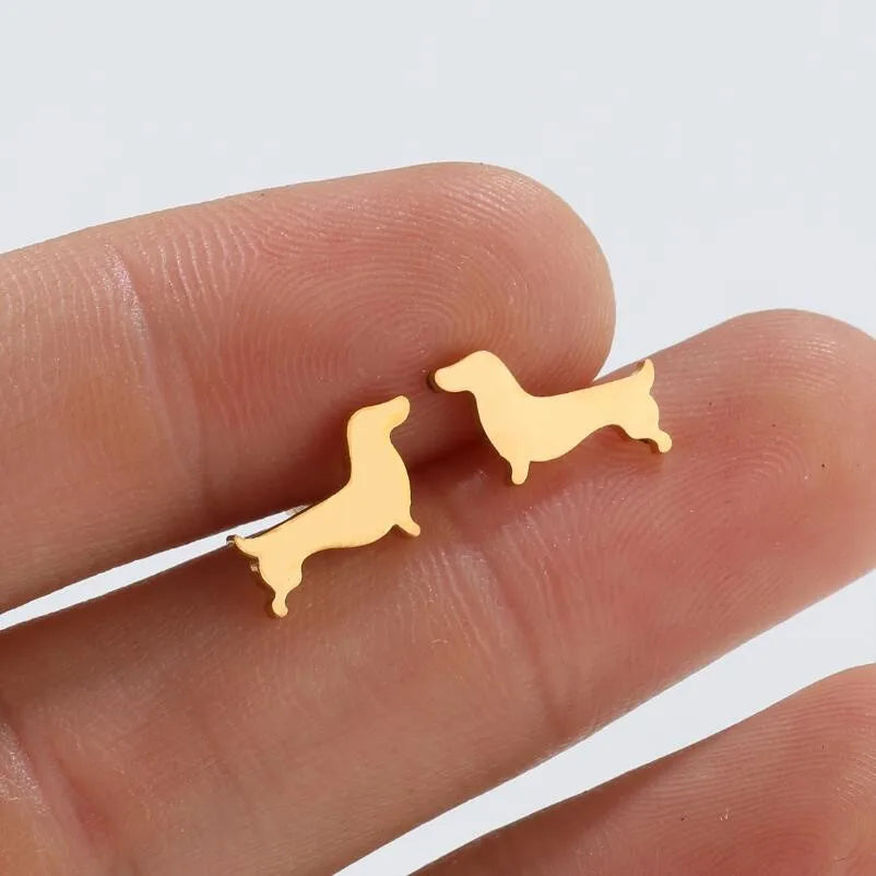 Orecchini a Chiodo con Bassotto – Orecchini Minimalisti in Metallo a Forma di Cane
