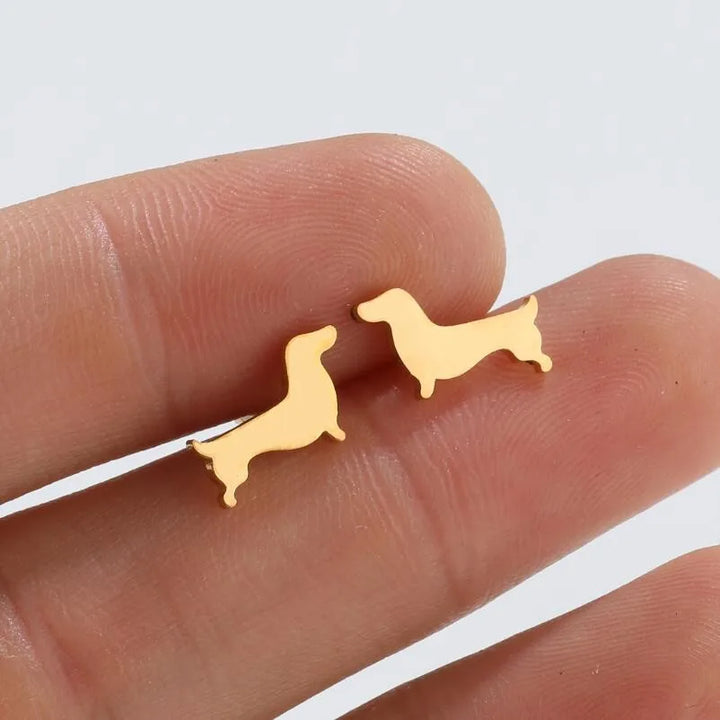 Orecchini a Chiodo con Bassotto – Orecchini Minimalisti in Metallo a Forma di Cane