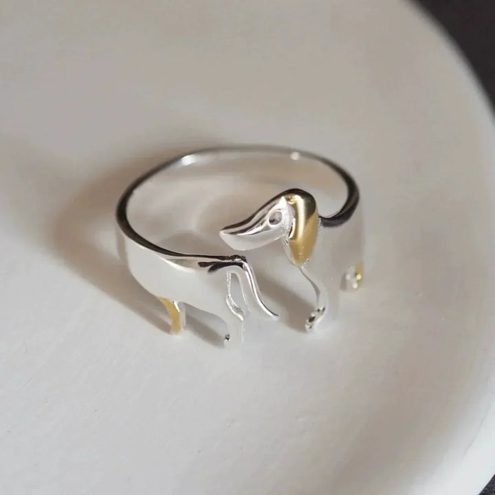 Anello Dachshund Regolabile – Gioielli Animali Fatti a Mano per Donne