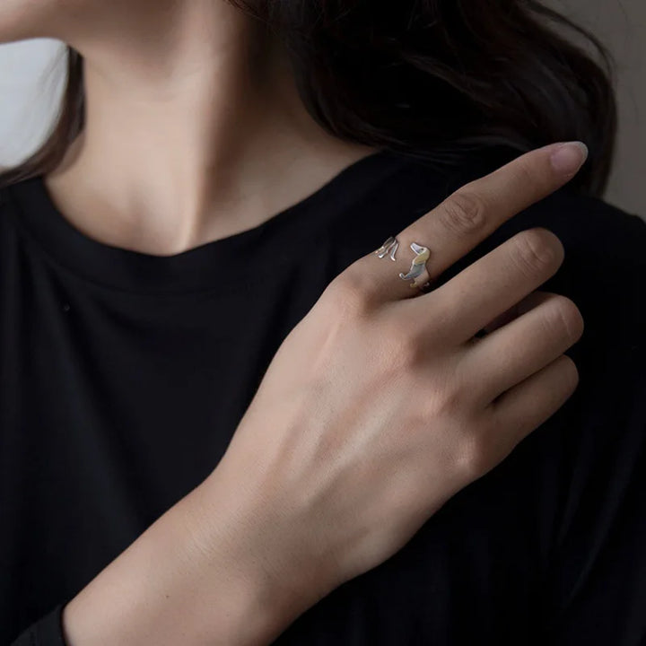 Anello Dachshund Regolabile – Gioielli Animali Fatti a Mano per Donne