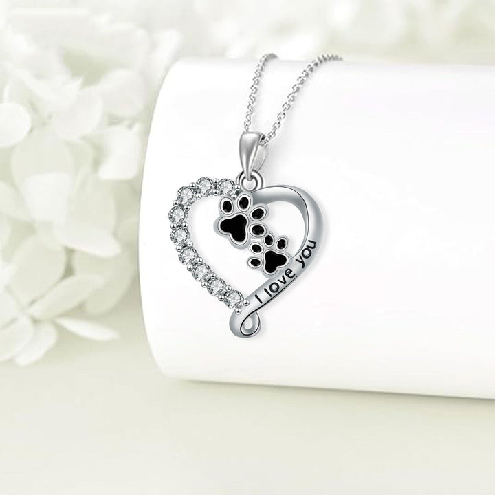 Collana con pendente a forma di cuore e zampa in argento nero