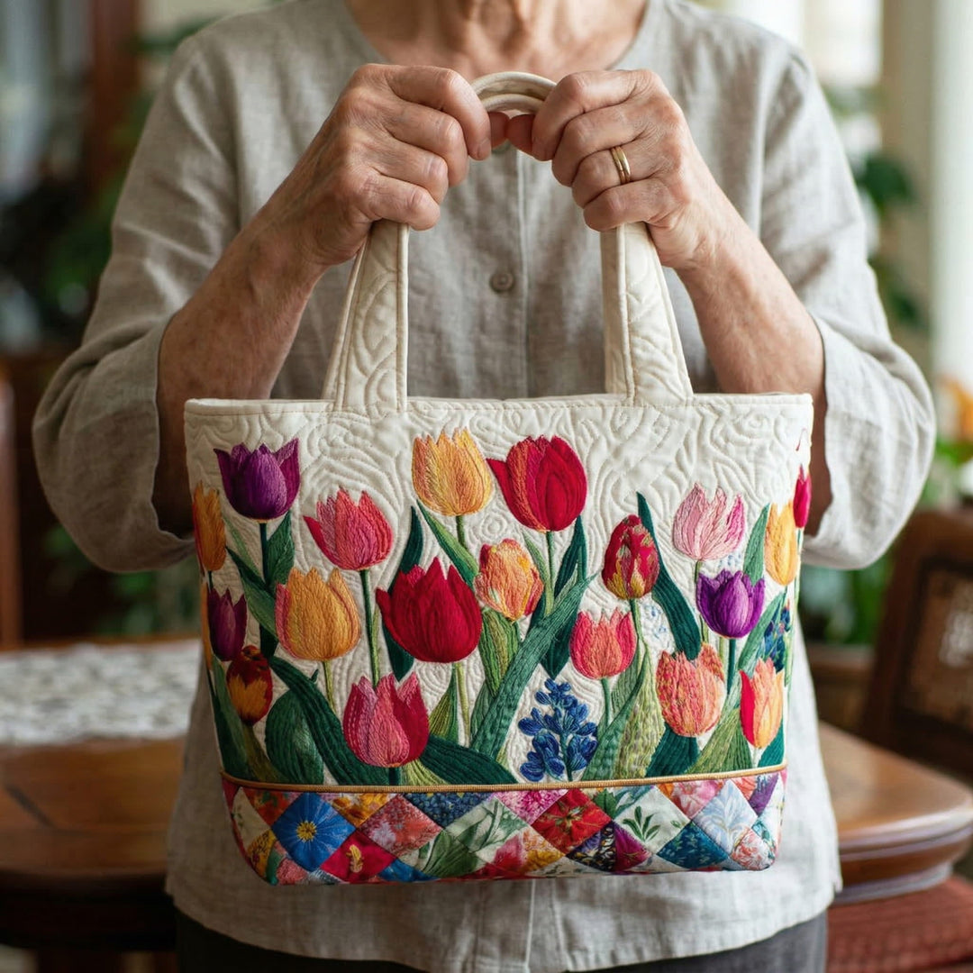 Borsa Tote Trapuntata a Forma di Tulipano
